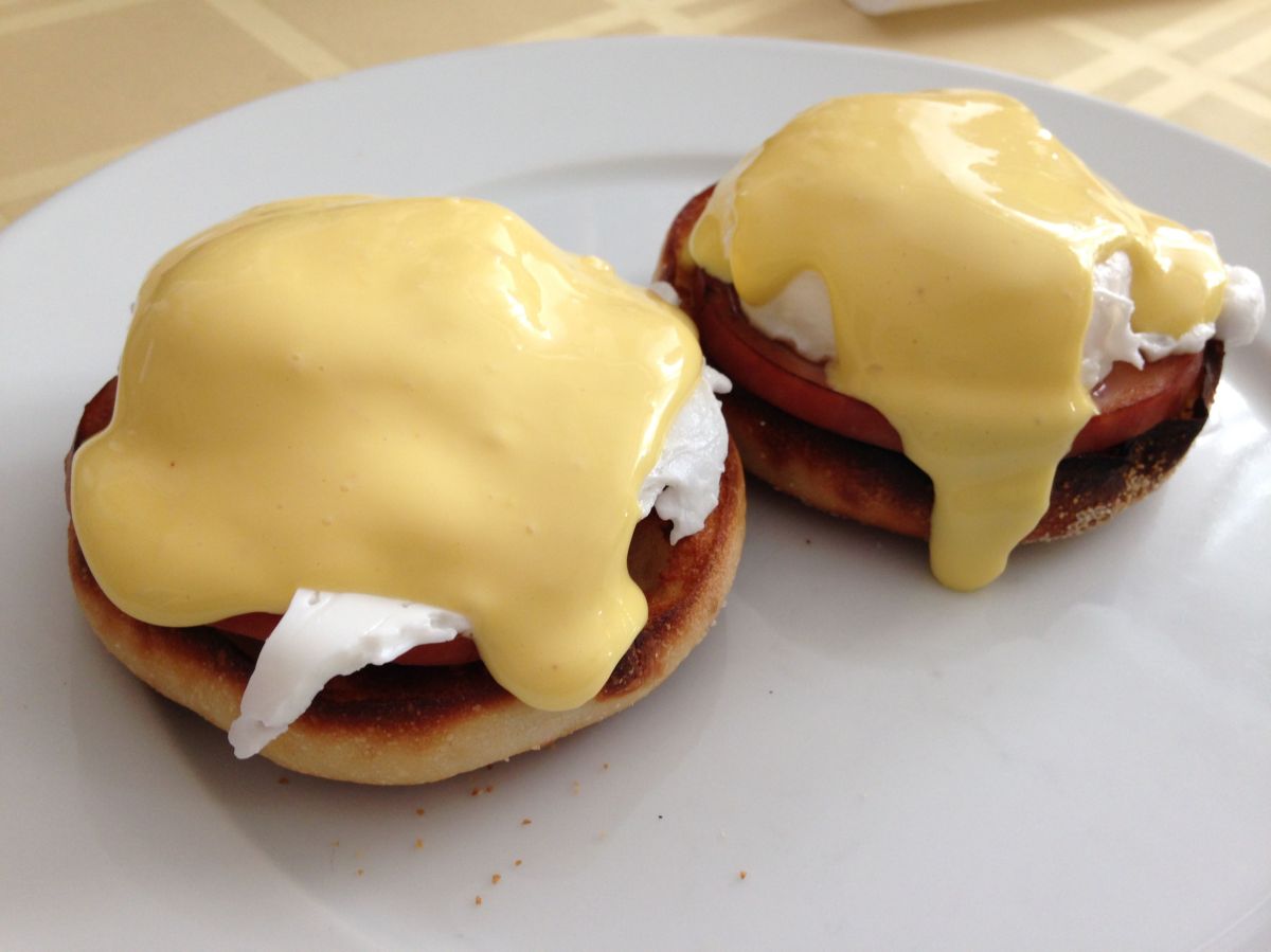 Christmas Breakfast - Eggs Benedict!
